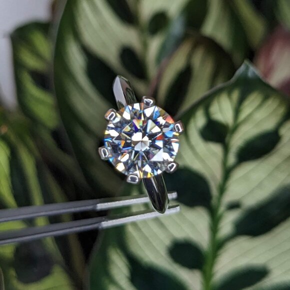 New 3 carat Round Brilliant Cut Solitaire Engagement Ring - Picture 12 of 15